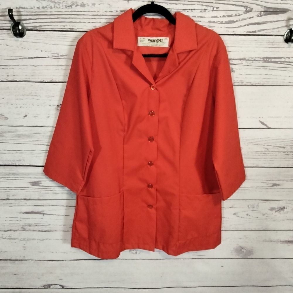 New without tags."Wrangler" woman's nursing coat